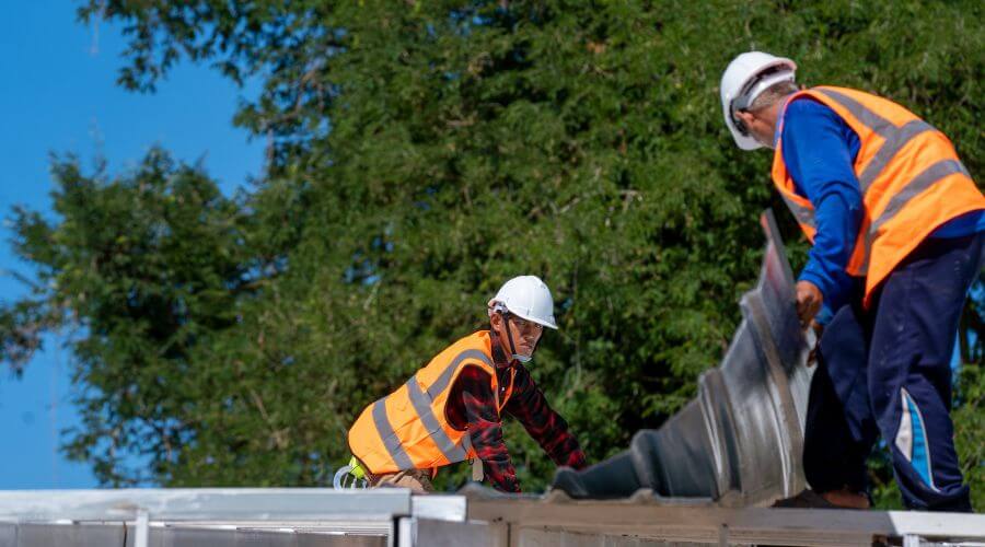 Expert flood damage restoration services in West Simsbury, CT